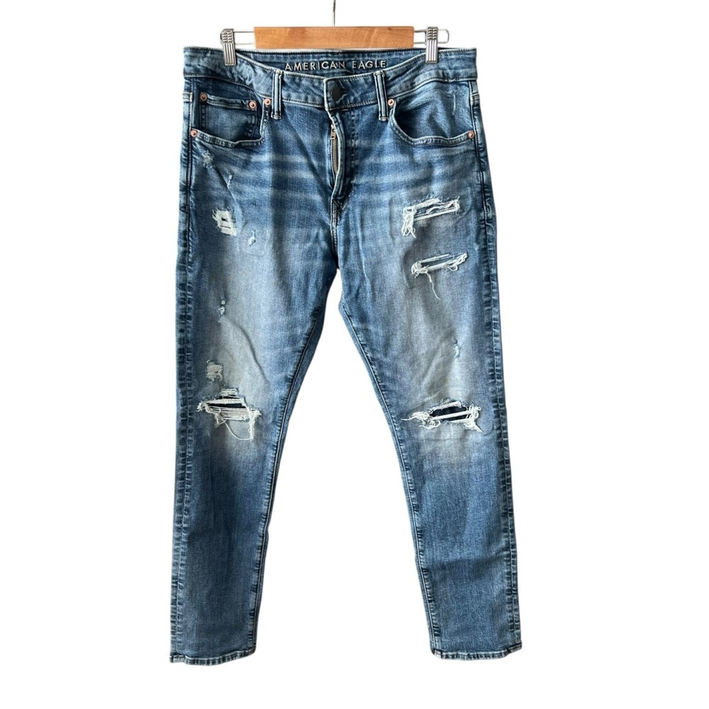 AMERICAN EAGLE Blue Athletic Skinny Jeans Distressed Style Sz 34x32
